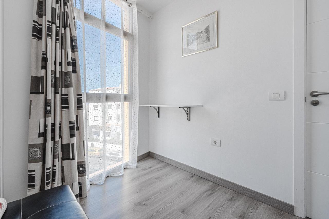 Family Apartment With 3 Bedrooms And Balcony Near Los Gigantes And Ocean Puerto de Santiago  Dış mekan fotoğraf