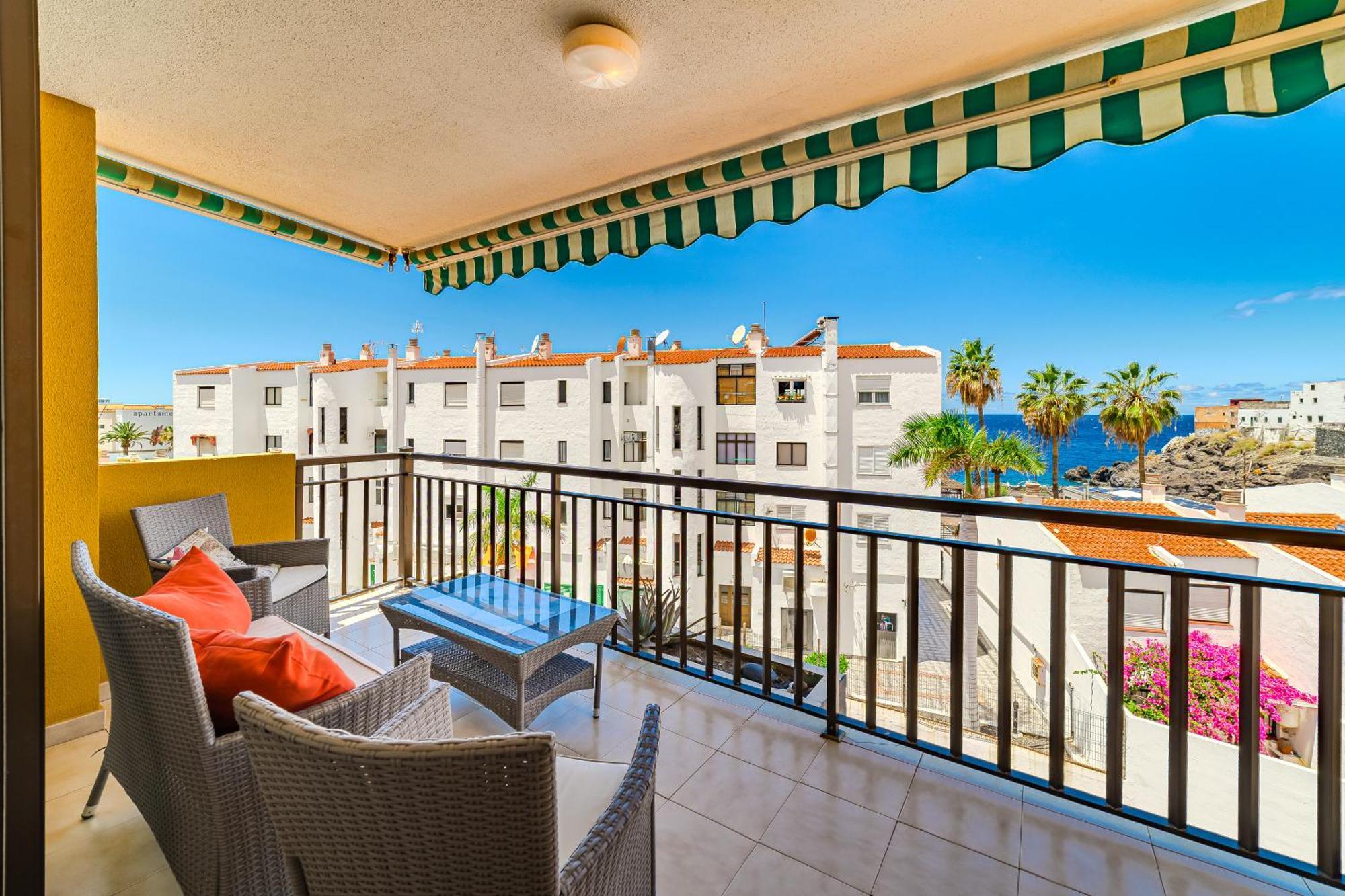 Family Apartment With 3 Bedrooms And Balcony Near Los Gigantes And Ocean Puerto de Santiago  Dış mekan fotoğraf